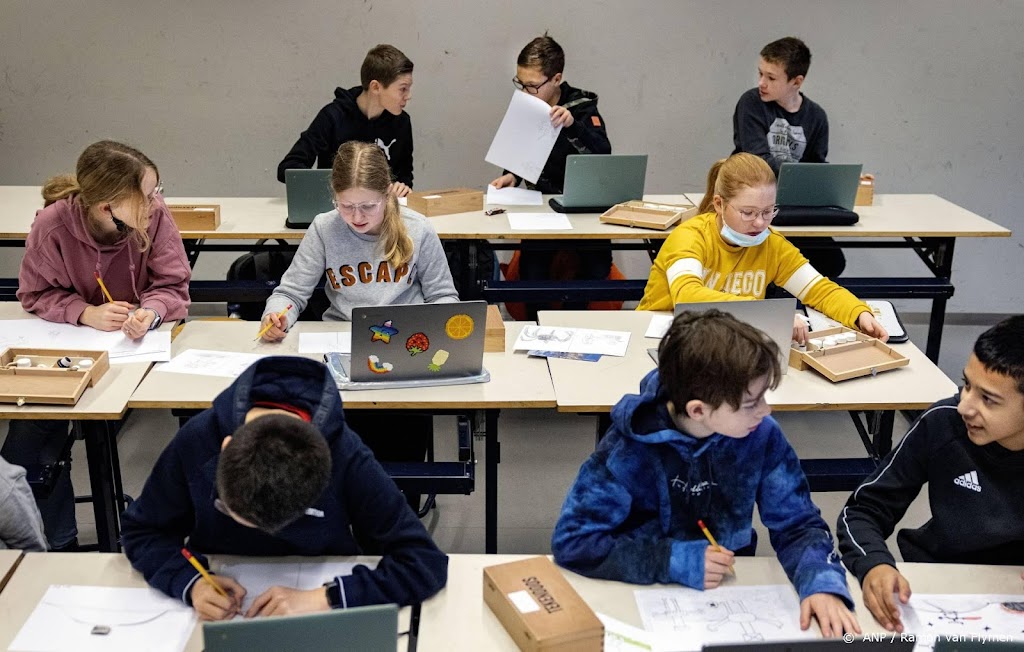PO-Raad: overheid brengt scholen met weinig reserves in problemen
