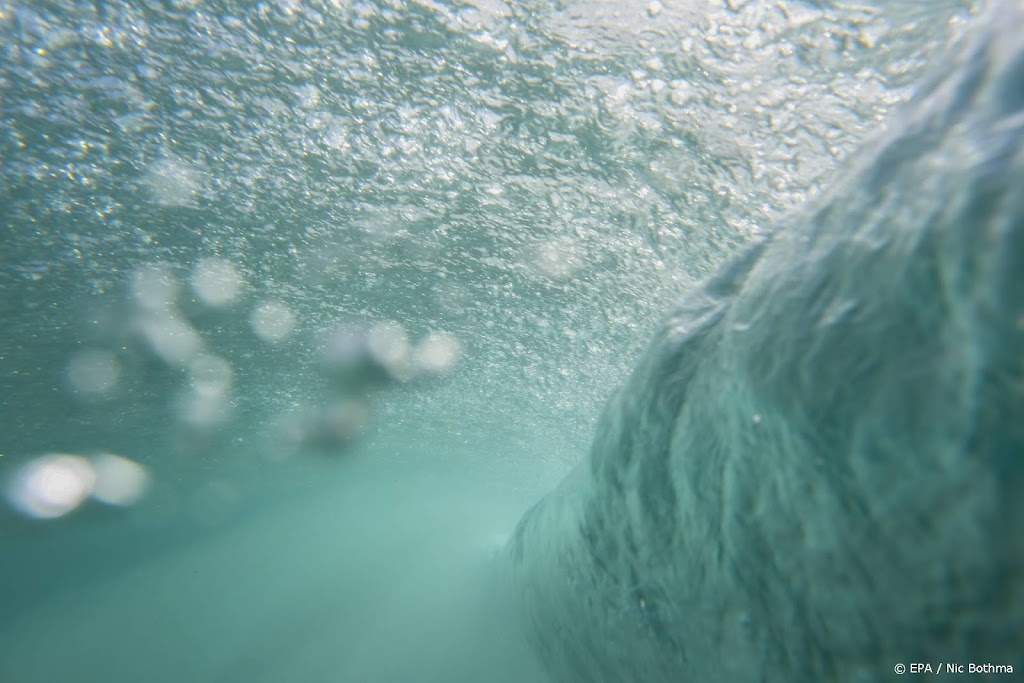 Ondanks koude stroming toch weer warmere oceaantemperatuur