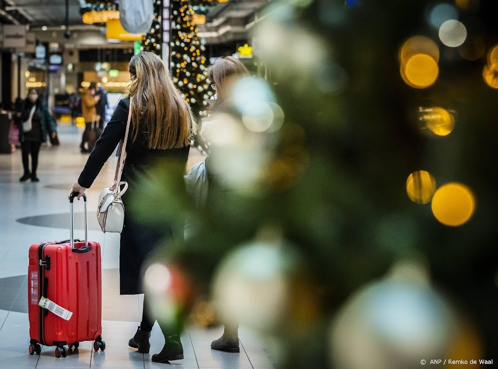 Duizenden mensen kwamen besmet terug van vakantie of feest