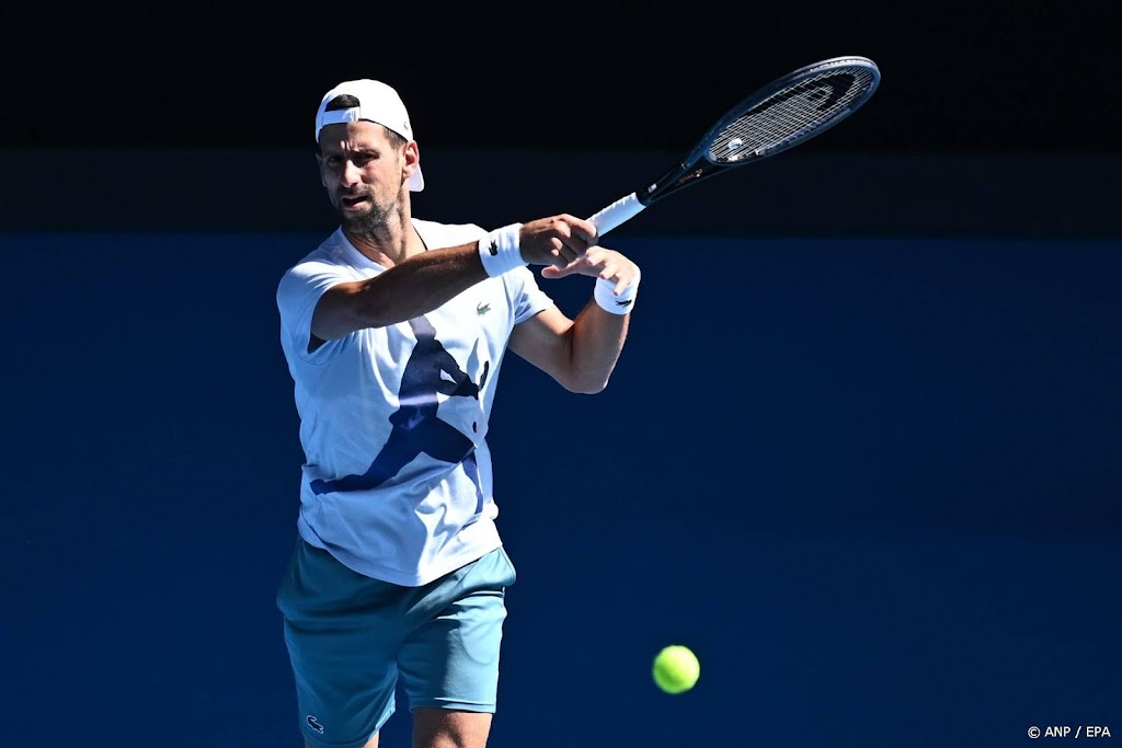 Djokovic tegen qualifier in Melbourne, Tsitsipas treft Berrettini
