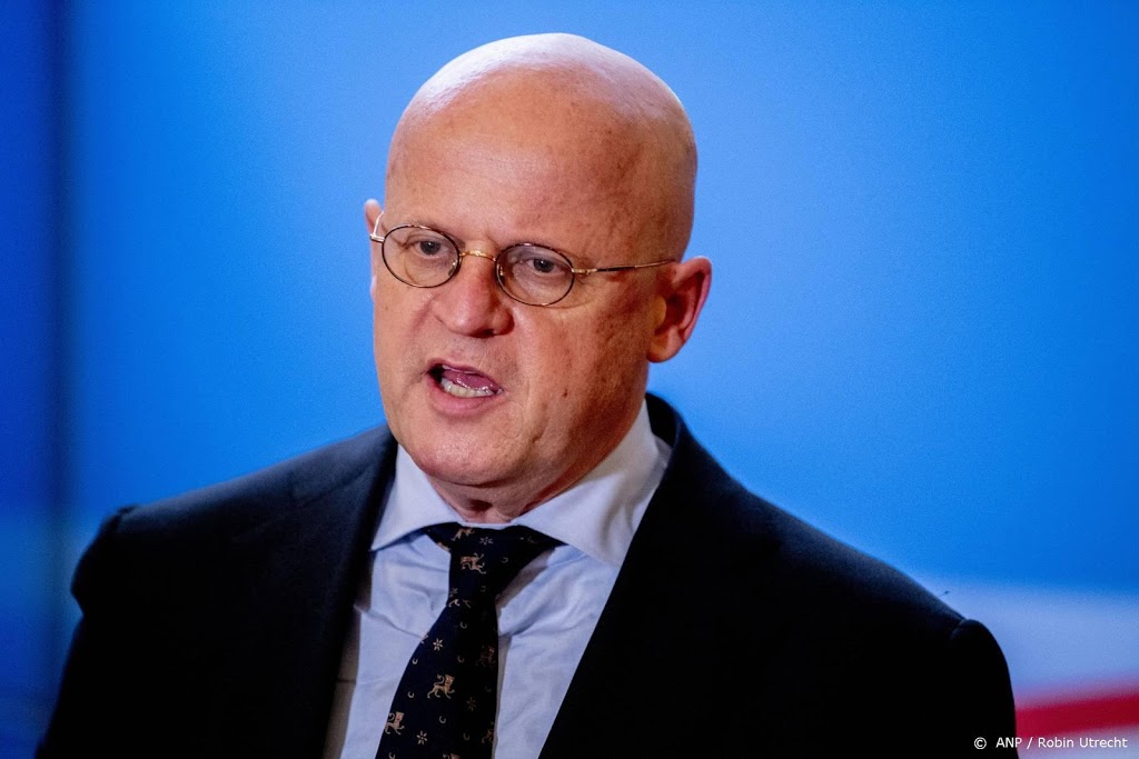 Minister moet geheimhouding rond MH17 beter uitleggen
