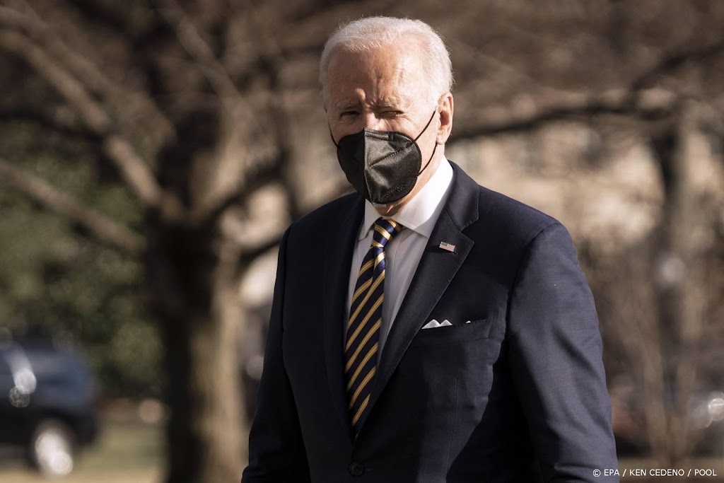 Biden roept Amerikanen in Oekraïne op onmiddellijk te vertrekken