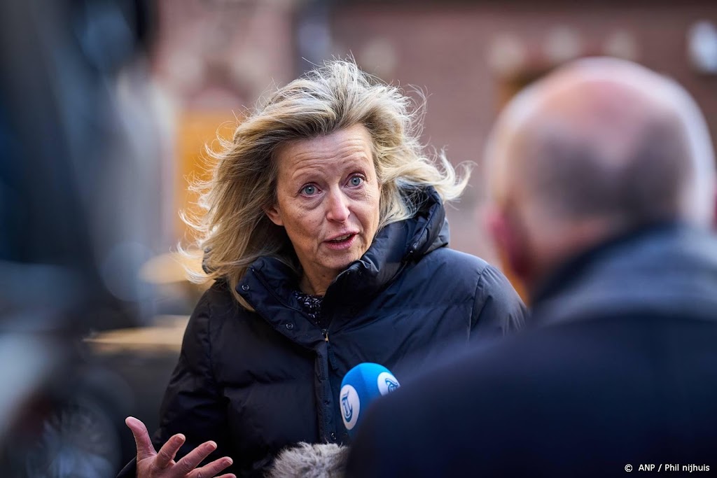 Ollongren: arrestatie commando komt hard aan bij Defensie