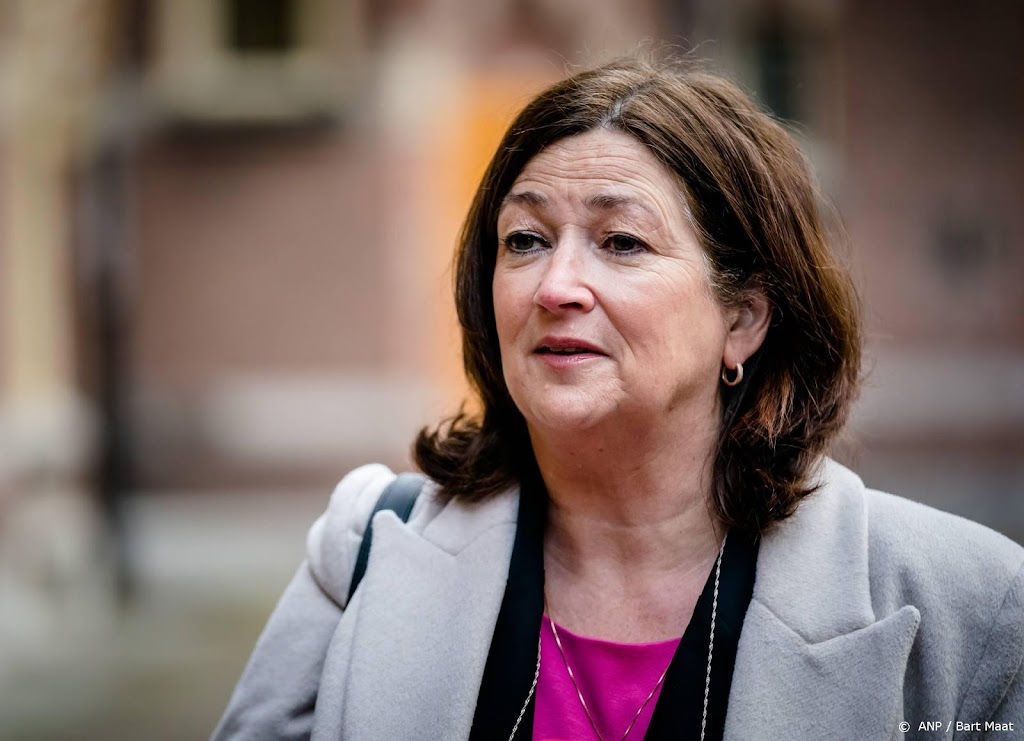 Minister prijst Nederlandse olympiërs 'onder hoge druk'
