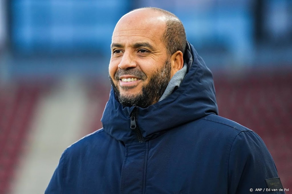 AZ-trainer Jansen hoopt op positief nieuws van IND over Sowah