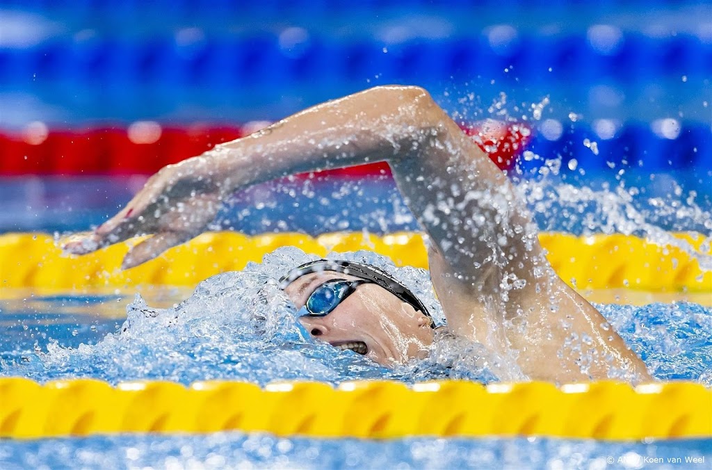 Steenbergen zwemt als eerste Nederlandse naar halve finales WK