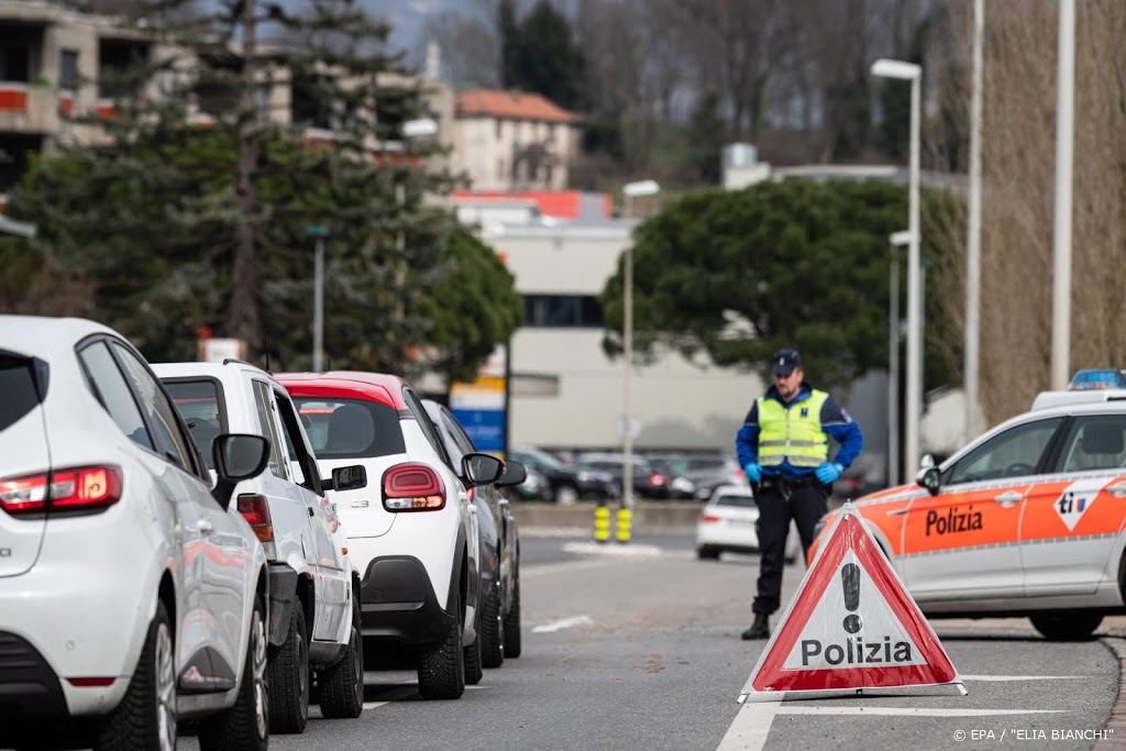Zwitserland sluit kleine grensovergangen met Italië