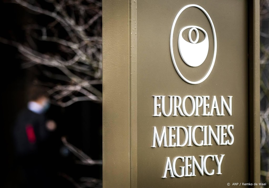 EMA: Gebruik van coronavaccin AstraZeneca hoeft niet te stoppen