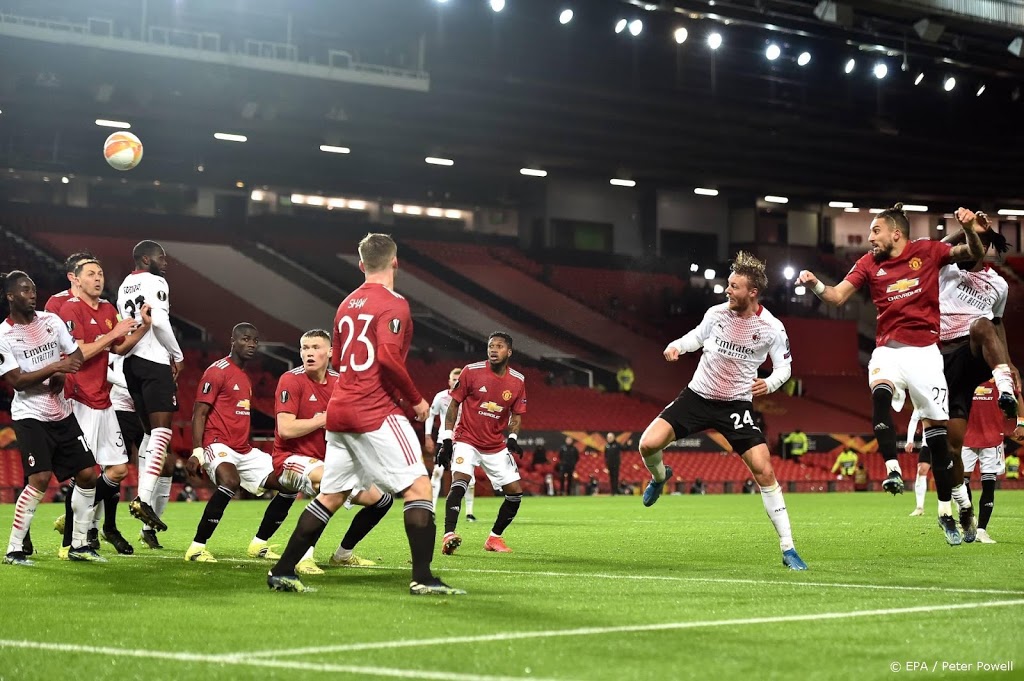 Doelpunt in slotfase helpt AC Milan aan gelijkspel bij ManUnited