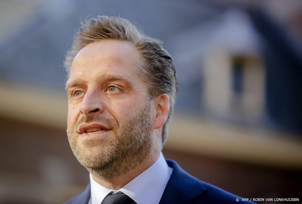 De Jonge wil huurbescherming voor middenhuur