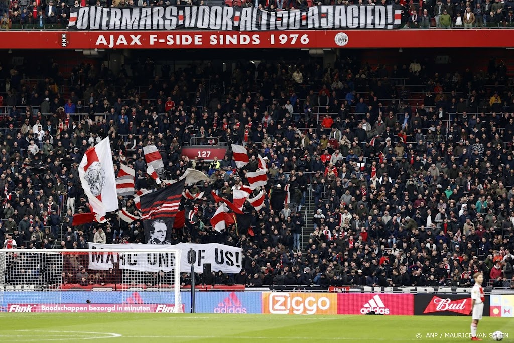 Betaald voetbal voelt zich oneerlijk behandeld door kabinet