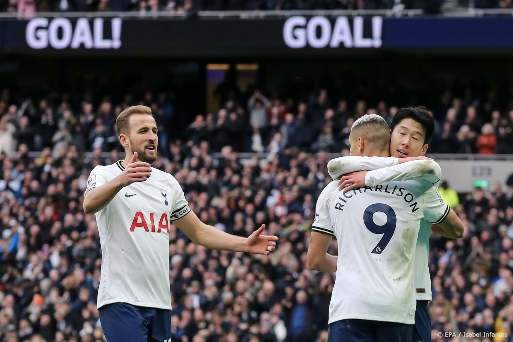 Tottenham klopt Nottingham (3-1) en loopt weg bij Liverpool