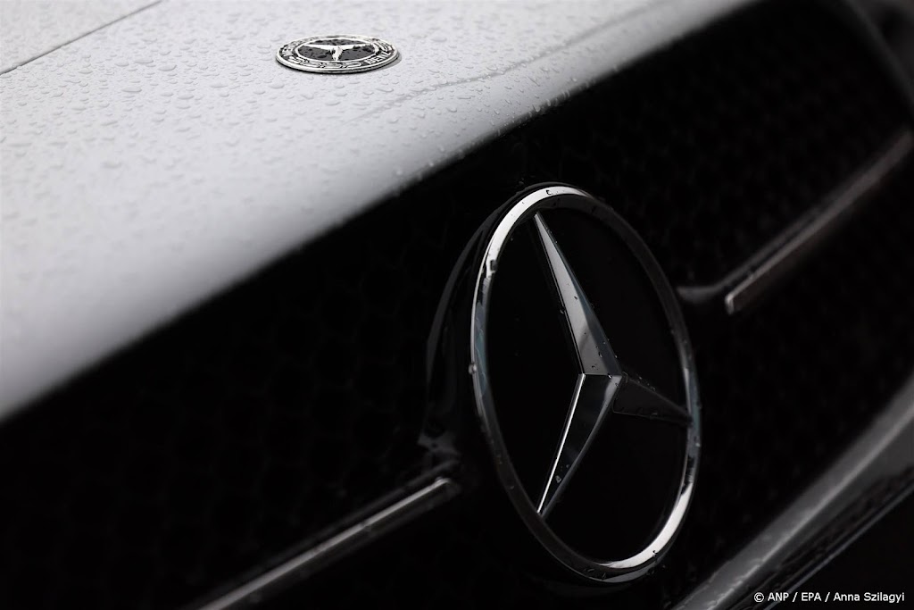 Mercedes roept wereldwijd 341.000 auto's terug om brandgevaar