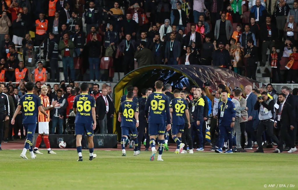 Forse boete voor Fenerbahçe na weglopen in Supercup