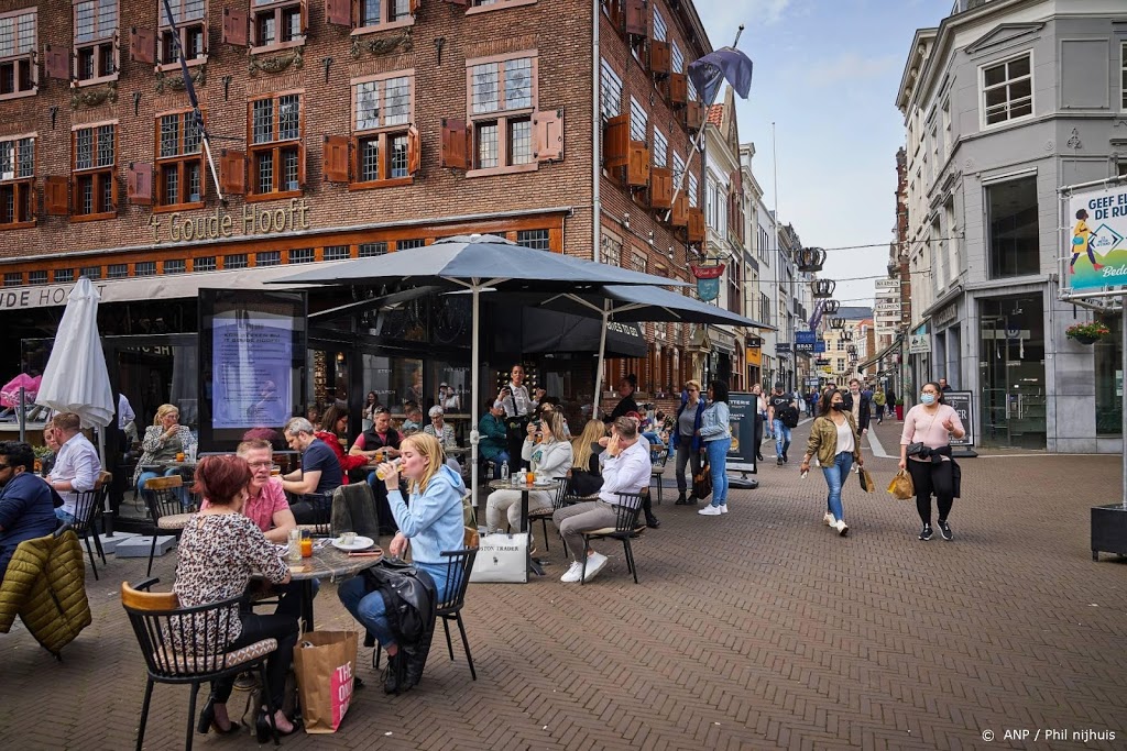 'Straks ook ontbijten en dineren op het terras'