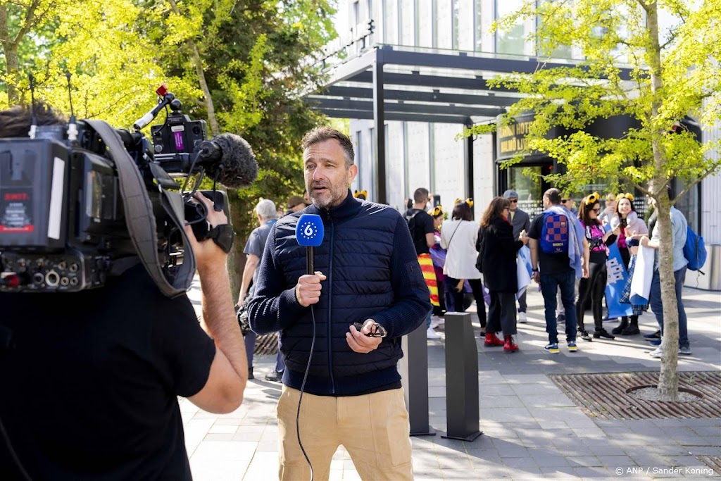 Tientallen journalisten voor hotel waar Joost Klein verblijft