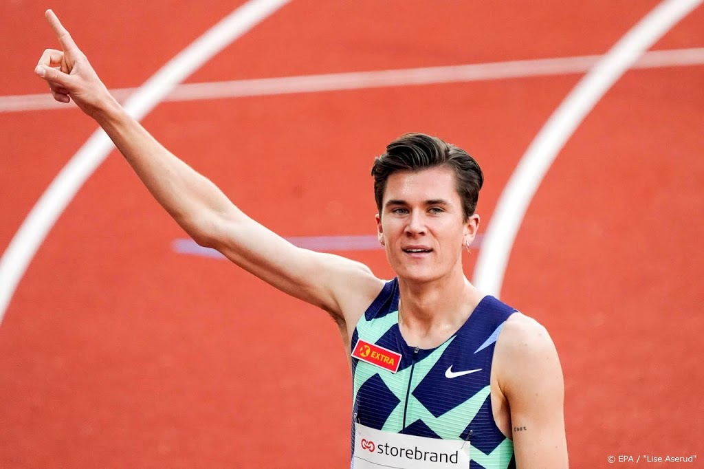 Noorse atleet Jakob Ingebrigtsen loopt Europees record in Oslo