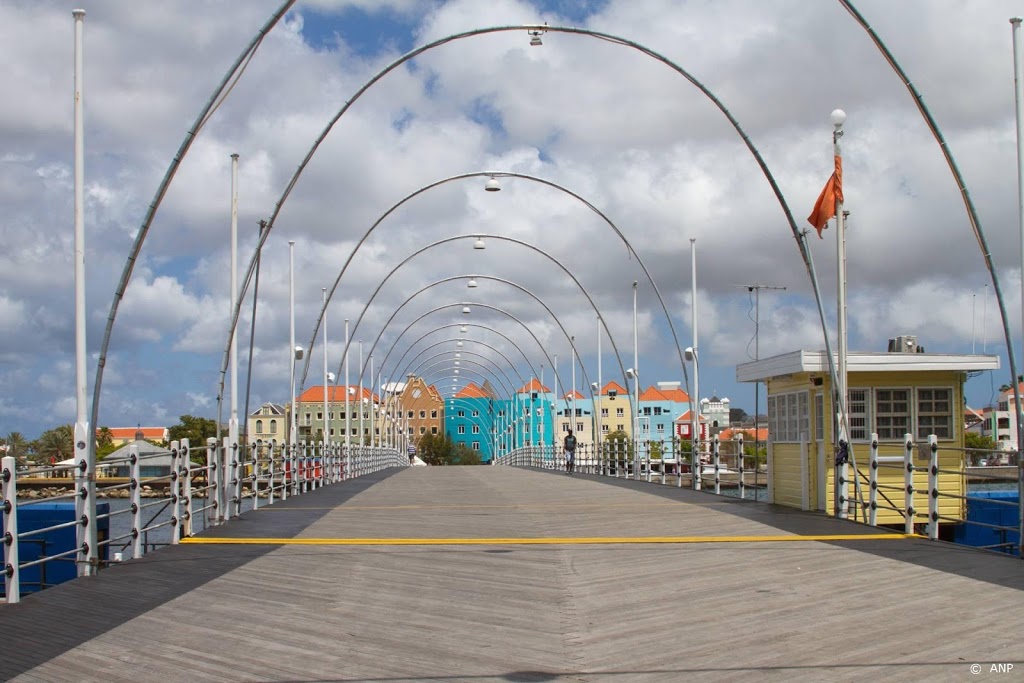 Twee coronagevallen op Amerikaans cruiseschip op Curaçao