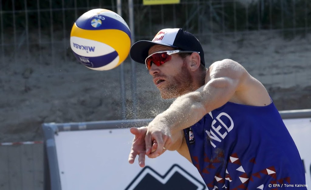 Nederlandse topteams met tweede zege door op WK beachvolleybal