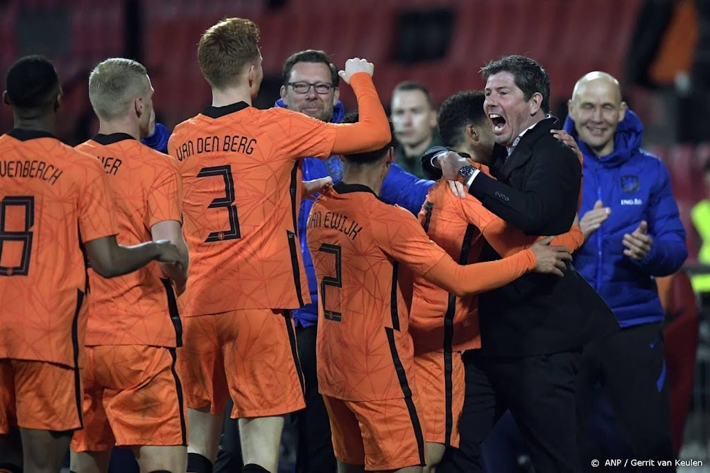Jong Oranje met complete selectie begonnen aan voorbereiding EK