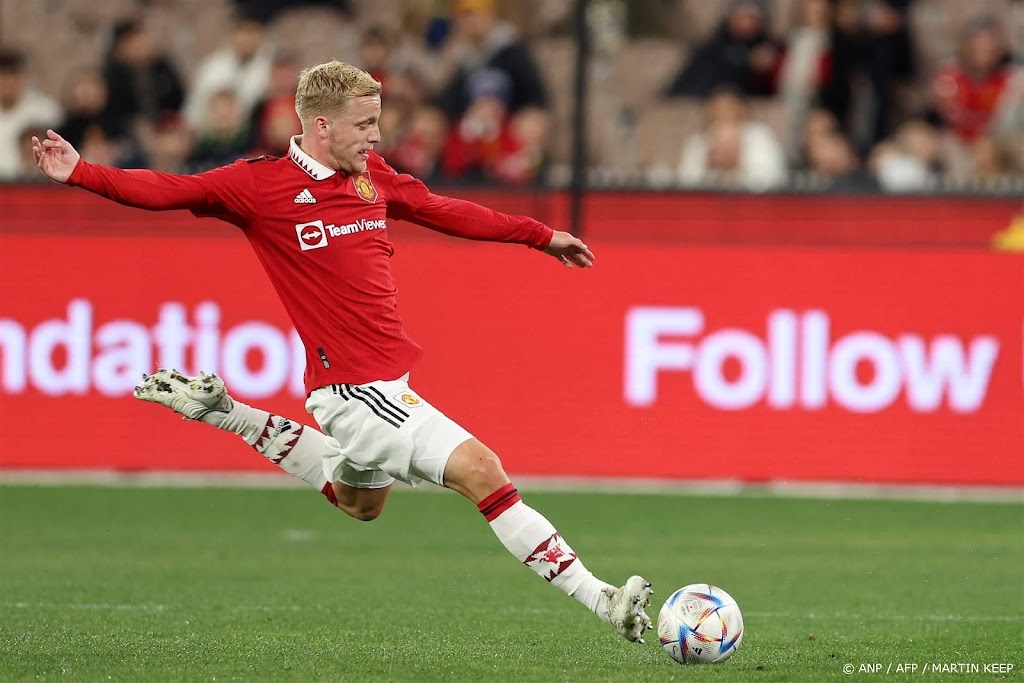 Van de Beek vervolgt voetballoopbaan bij Spaanse Girona