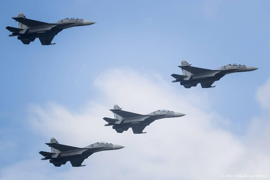 NYT: foto's tonen verwoeste vliegtuigen op Russisch vliegveld