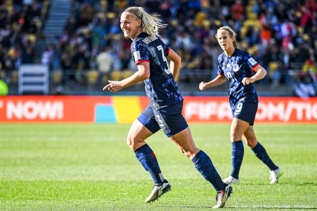 Van der Gragt beëindigt met 'een rotgevoel' haar voetbalcarrière