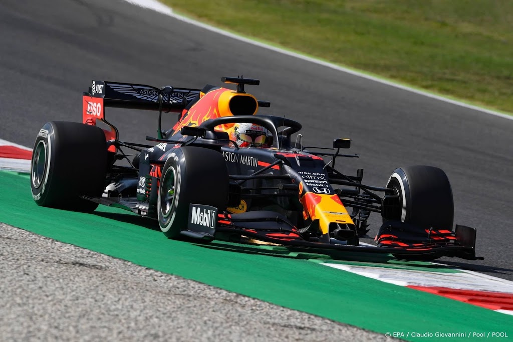 Verstappen klokt tweede tijd in eerste training op Mugello