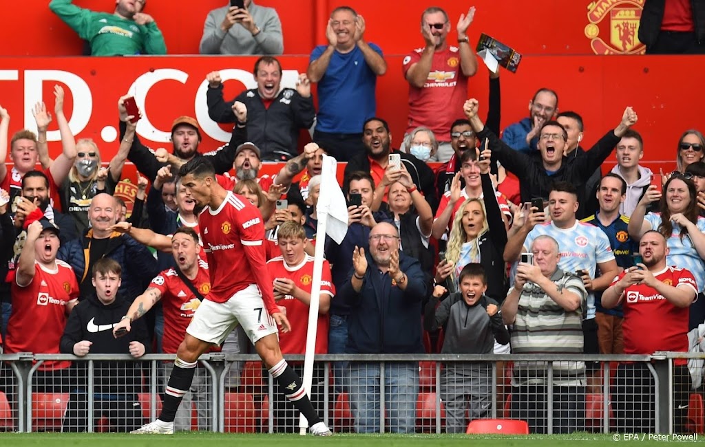 Ronaldo viert rentree bij ManUnited met 2 treffers en koppositie