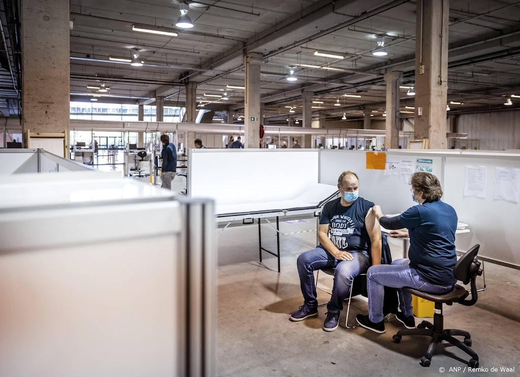 WHO adviseert derde coronaprik voor mensen met zwak immuunsysteem