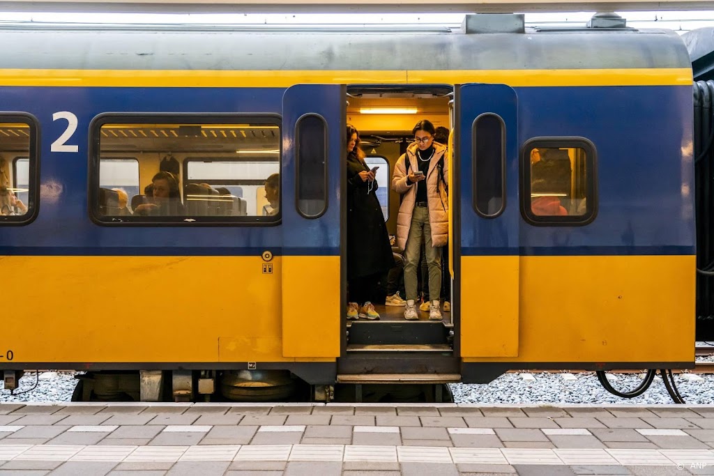 Vakbonden maken bekend of cao-akkoord met NS definitief is