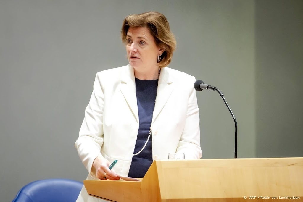 Minister wil opheldering Utrecht over ontslag van statushouders