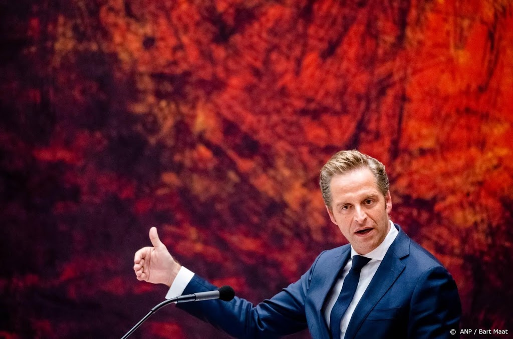 Minister spreekt van 'misverstand': geen voordeel na vaccinatie