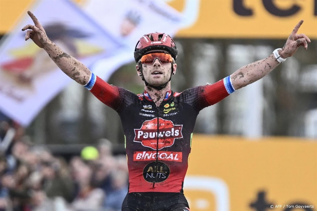 Veldrijder Iserbyt houdt Nieuwenhuis van winst af in cross Niel
