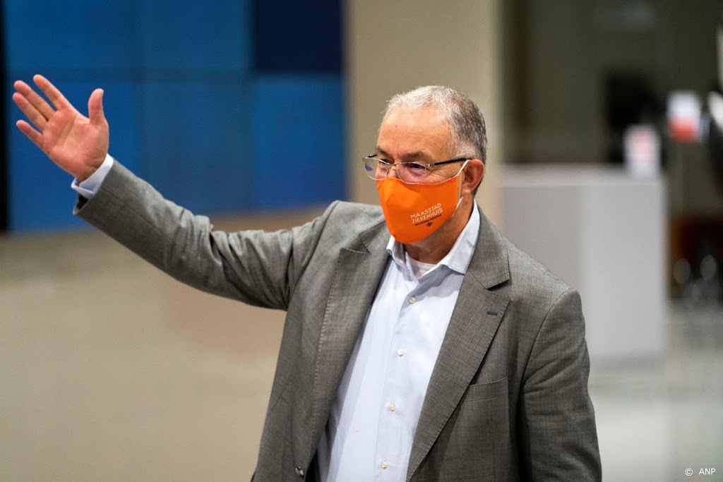 Aboutaleb weer aan het werk na operatie