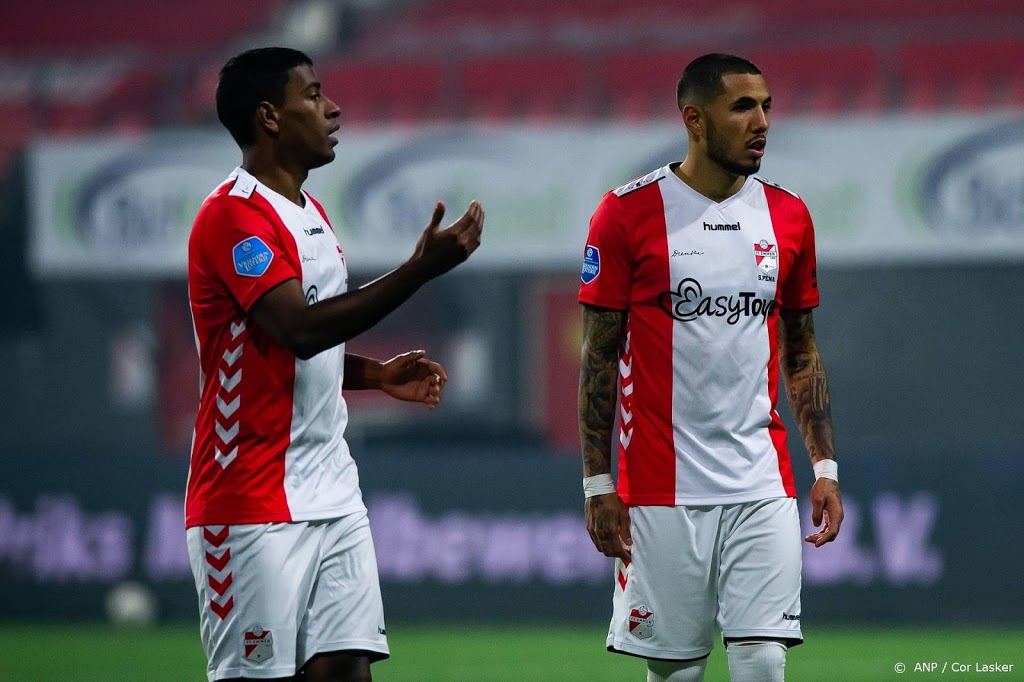 Supporters FC Emmen zamelen geld in voor versterking selectie