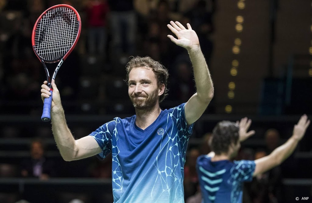 Tennisser Middelkoop voor het eerst naar derde ronde dubbelspel