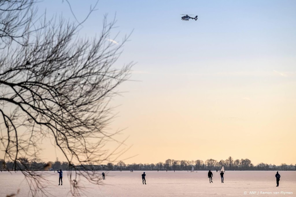 Meerdere gemeenten sluiten wegen af vanwege drukte op ijs