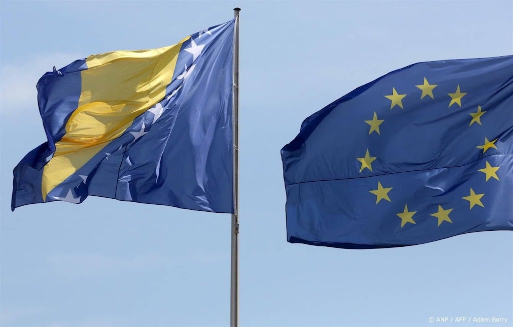 Europese Commissie vindt Bosnië klaar voor volgende stap naar EU