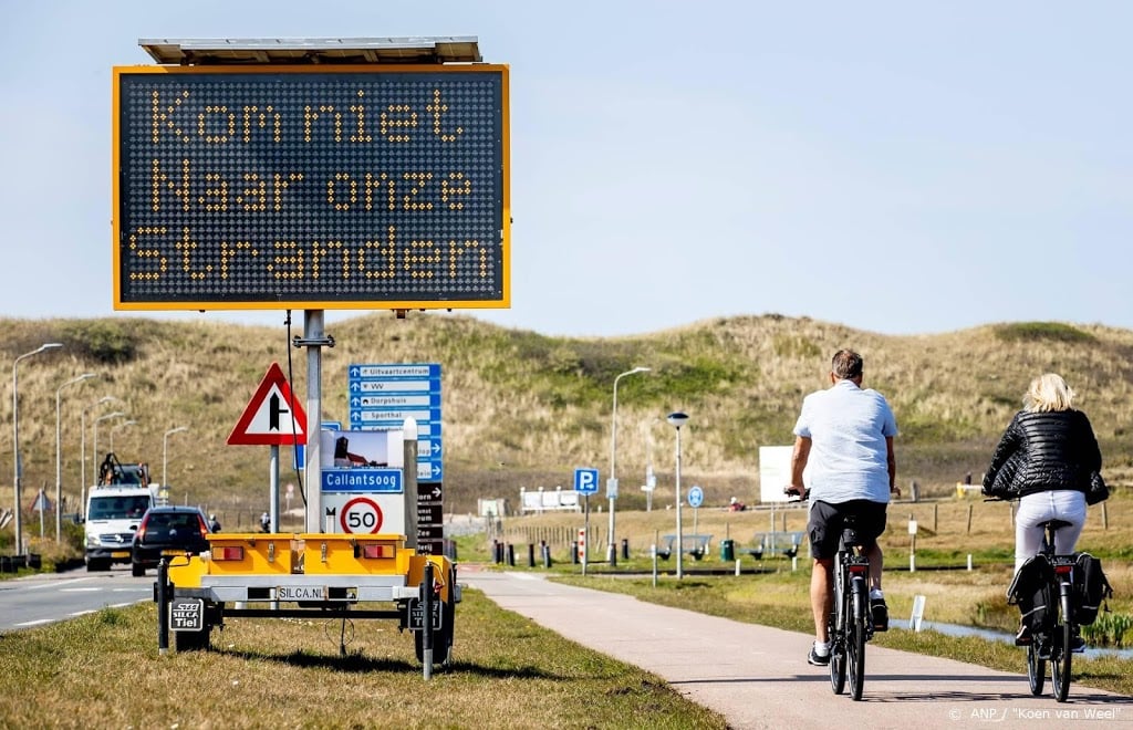 Paaszondag: mooi weer, maar 'blijf thuis'