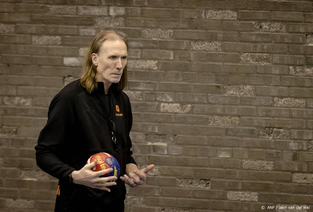 Bondscoach selecteert 18 handballers voor EK-kwalificatieduels
