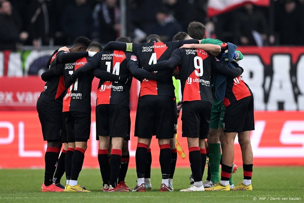 Almere City hervat kaartverkoop voor duel met PEC Zwolle