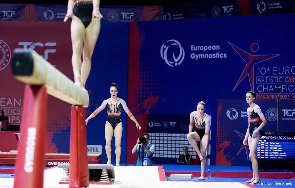 Turnsters Wevers, Visser en Thorsdottir op finalekoers bij EK