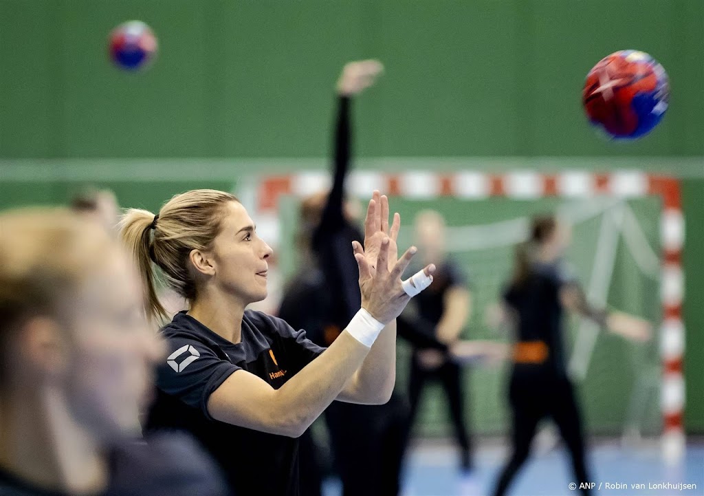 Handbalsters dicht bij plaatsing Spelen na ruime zege op Tsjechië