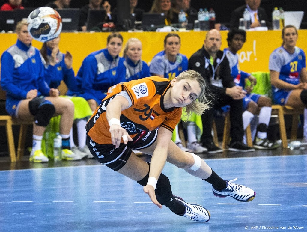 Handbalster Polman loopt blessure op bij Deense club