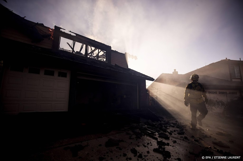 Bosbrand legt deel Californisch stadje in as