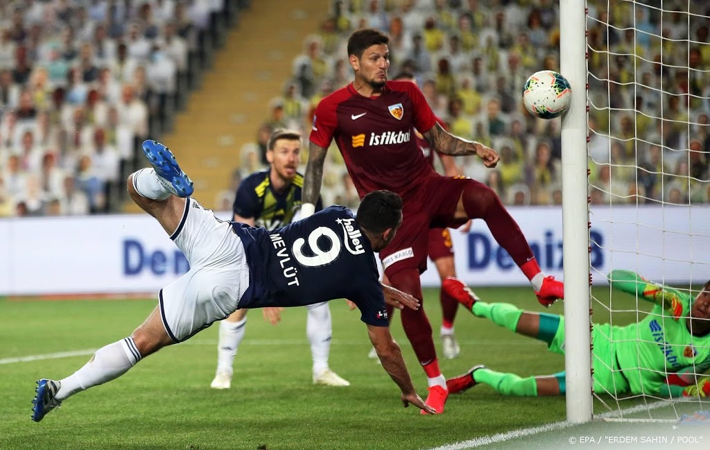 Fenerbahçe voorkomt vlak voor tijd blamage