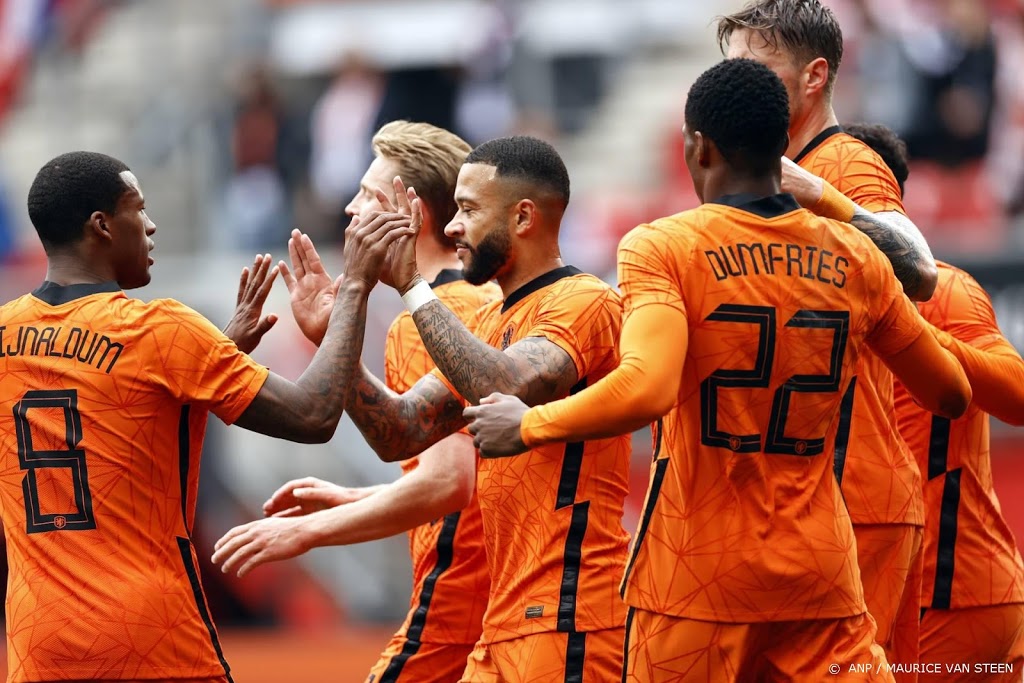 Oranje gaat niet knielen voor aftrap EK-duels
