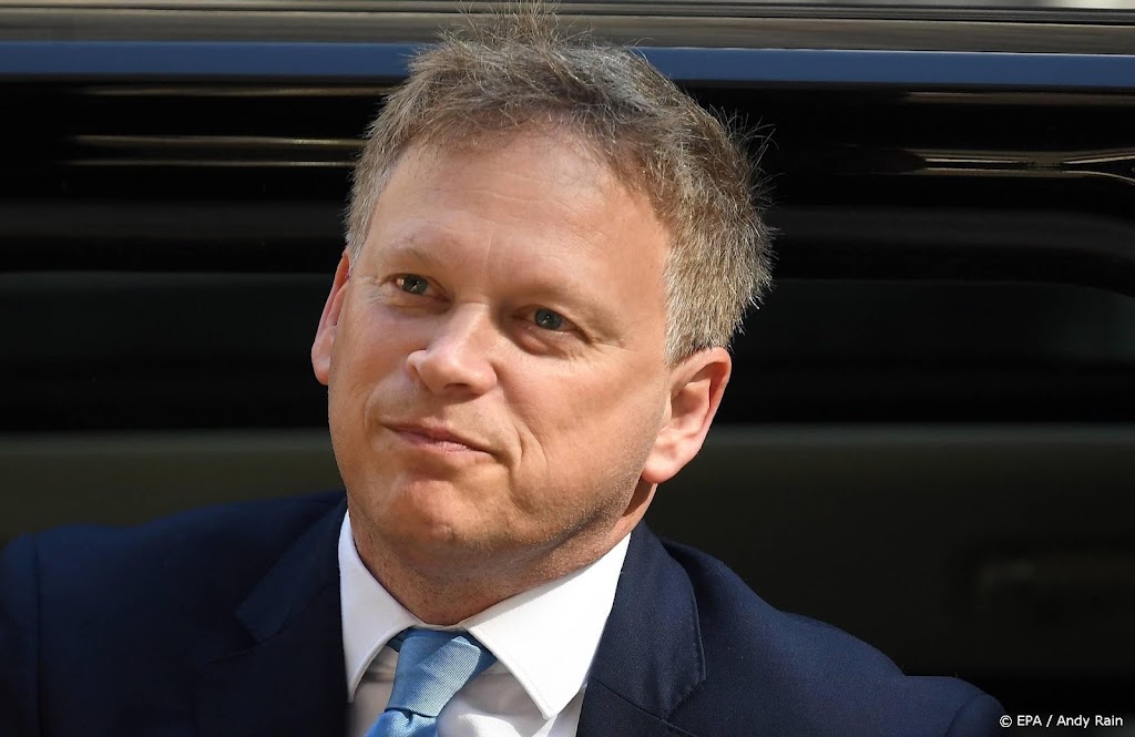 Eerste kandidaat voor opvolging Johnson treedt terug