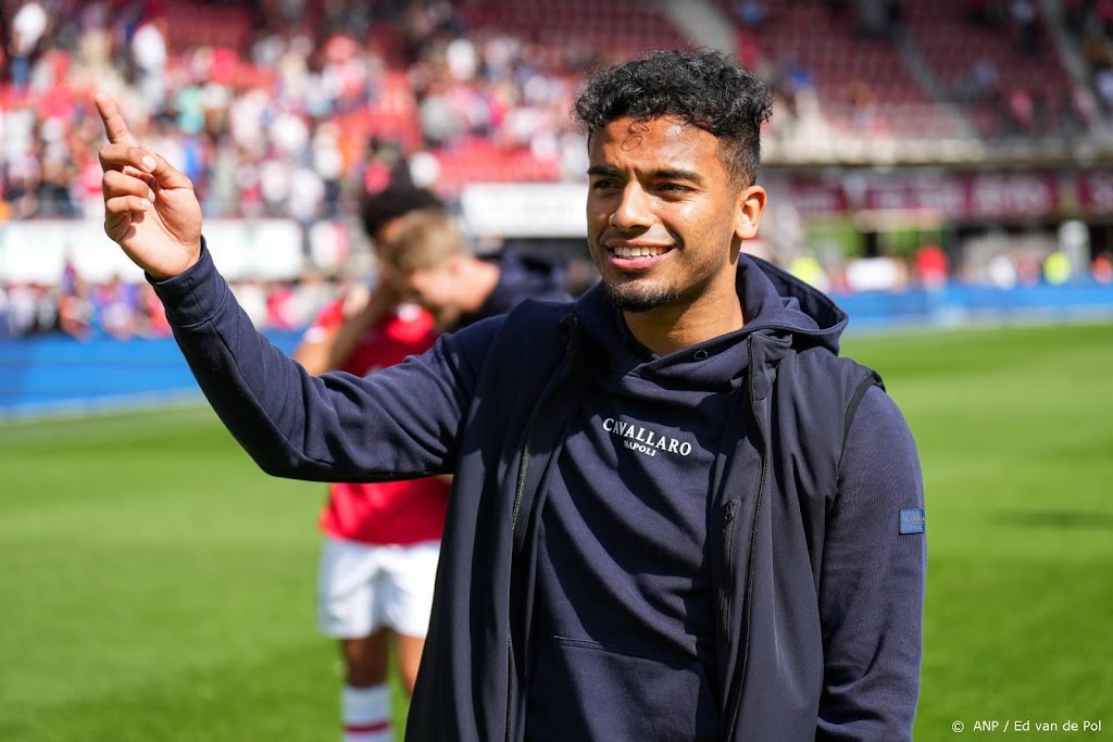 Ajax betaalt AZ 10 miljoen euro voor linksback Wijndal